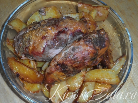 Филе утки с кожей в духовке с картофелем