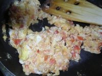 Яичница с помидорами
