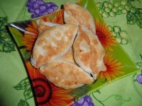 Жареные пирожки с начинкой - Больше всего я люблю жареные пирожки с капустой