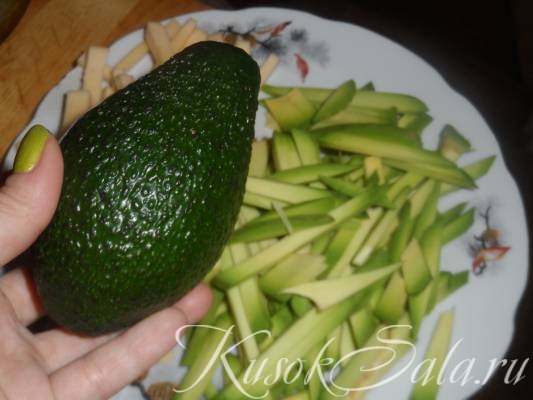 Горячие роллы в кляре с кунжутом .
